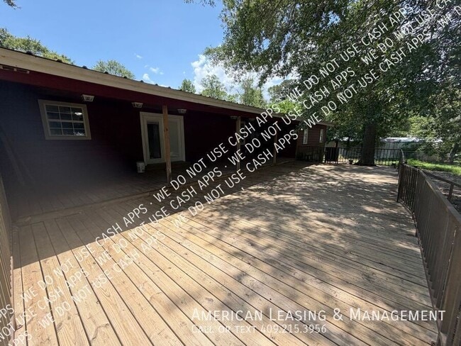 Building Photo - 10271 TX-103