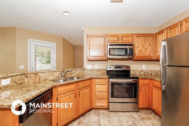 Building Photo - 604 Nova Ave