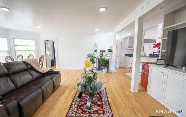 Building Photo - 1 Harmony St