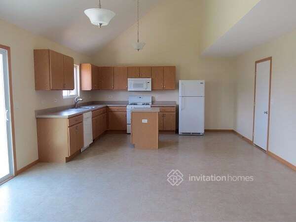 Building Photo - 16323 Zausa Dr