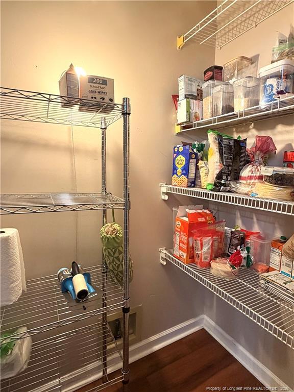 Building Photo - 1030 Rim Rd