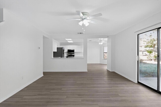 Building Photo - 1200 Keeshond Pl