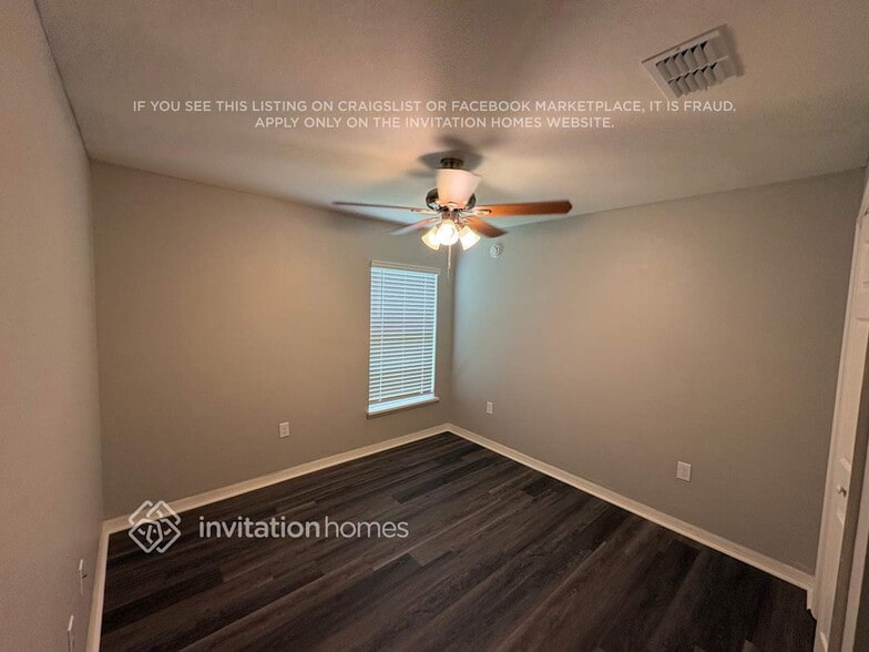 Building Photo - 3922 Willow Ridge Dr
