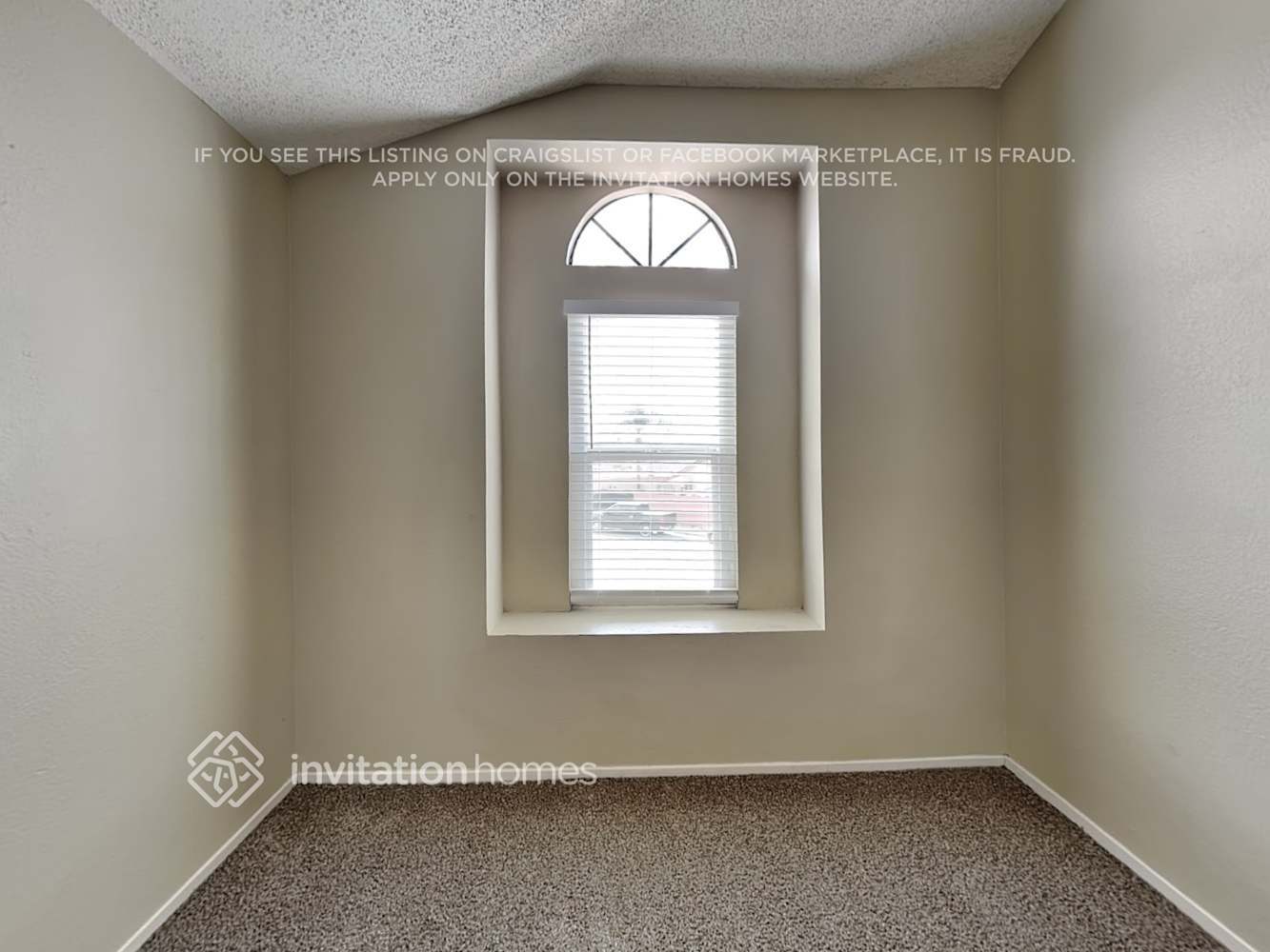 Building Photo - 14566 Southwood Dr