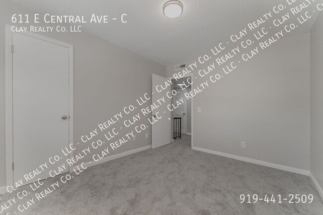 Building Photo - 611 E Central Ave