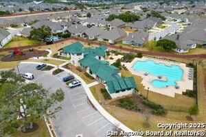 Building Photo - 204 Tiltwood Ct