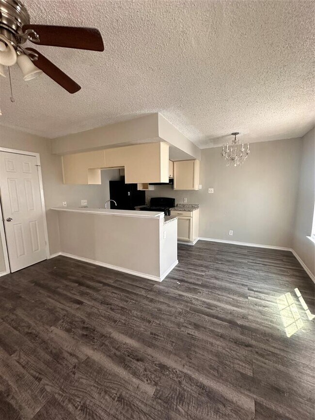 Building Photo - 6110 Wheless Cove