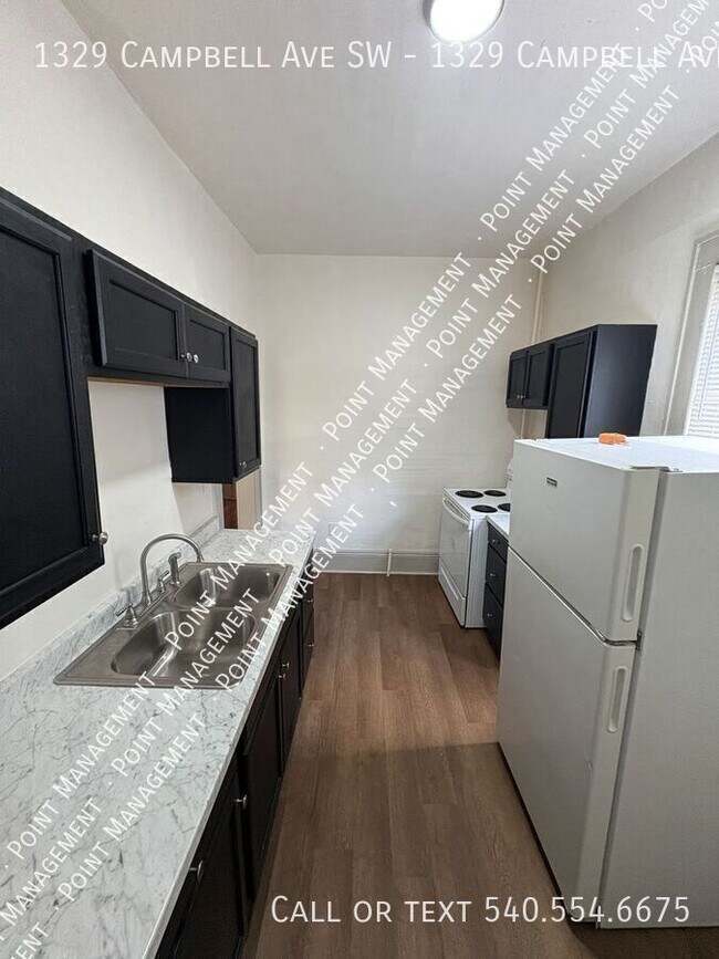 Building Photo - 1329 Campbell Ave SW
