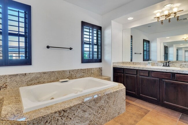 Building Photo - Highly Upgraded SPACIOUS home in desirable Aviano in Desert Ridge!