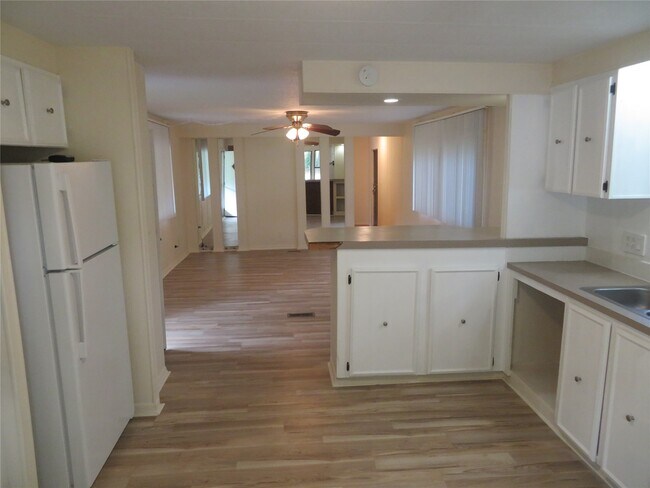 Building Photo - 14209 E Ravine Run