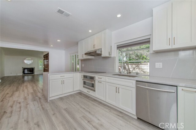 Building Photo - 38 Cresthaven