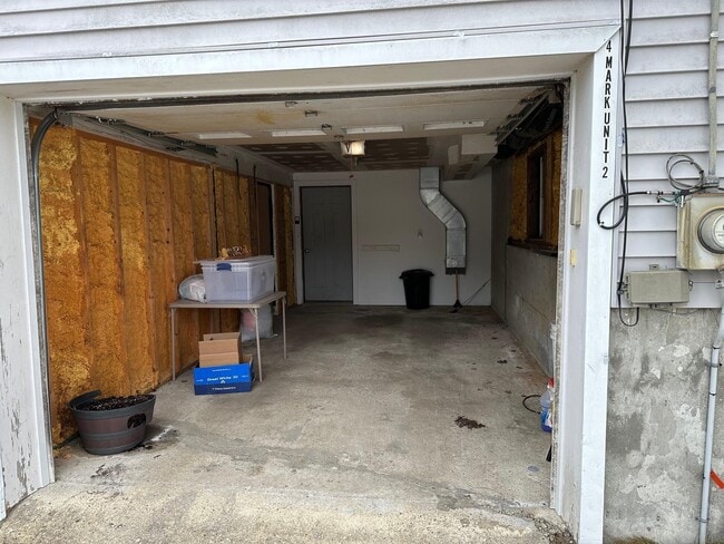 Building Photo - 4 Mark St