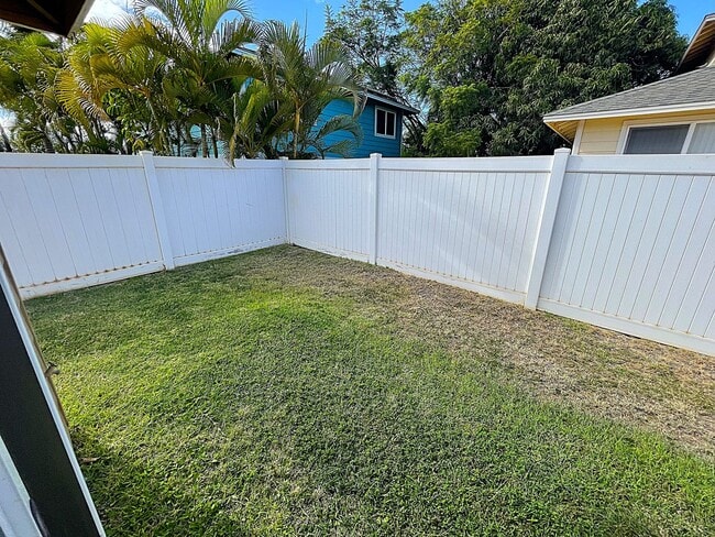 Building Photo - Beautiful 3-Bedroom, 2-Bath Single-Level H...