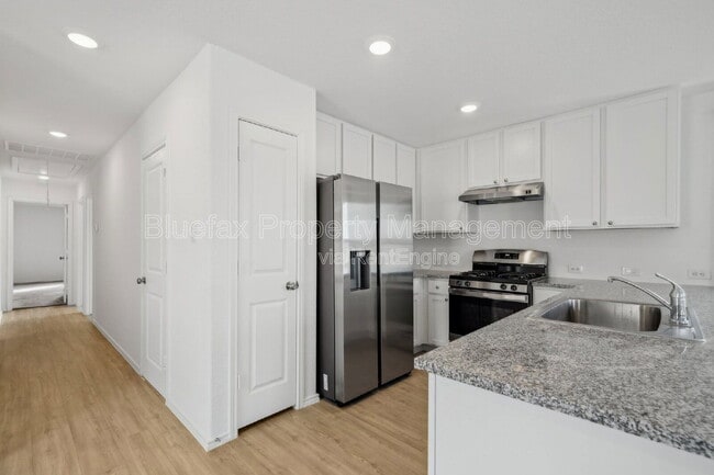 Building Photo - 7228 Pasture Run