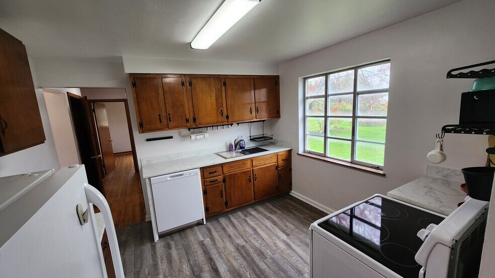 Kitchen - 8446 Clough Pike