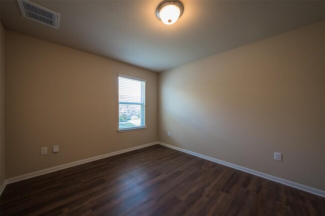 Building Photo - 13317 Brahmin Dr