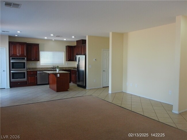 Building Photo - 6644 Pine Siskin Pl