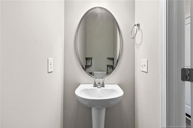 Building Photo - 5818 James Allen Ln