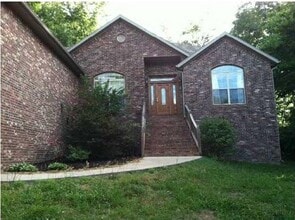 Building Photo - 73 Pimlico Dr