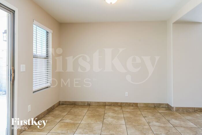 Building Photo - 3034 W Lucia Dr