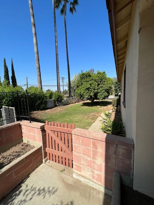 Building Photo - Coming Soon: Spacious 2-Bedroom Home with Bonus Office & Modern Upgrades