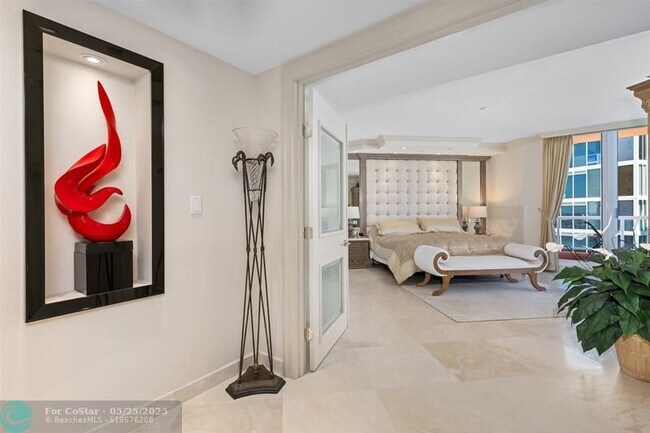 Building Photo - 2110 N Ocean Blvd