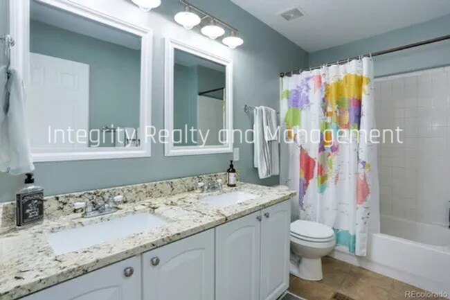 Building Photo - 8551 S Mallard Pl