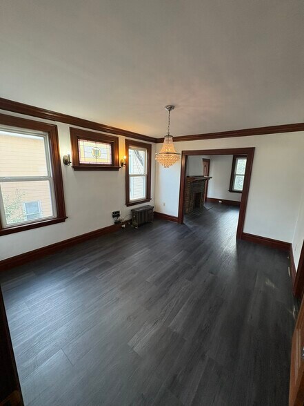 Building Photo - 56 Chapman Pl