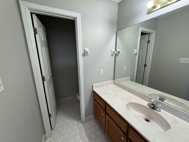 Building Photo - 7081 S Beringer Dr
