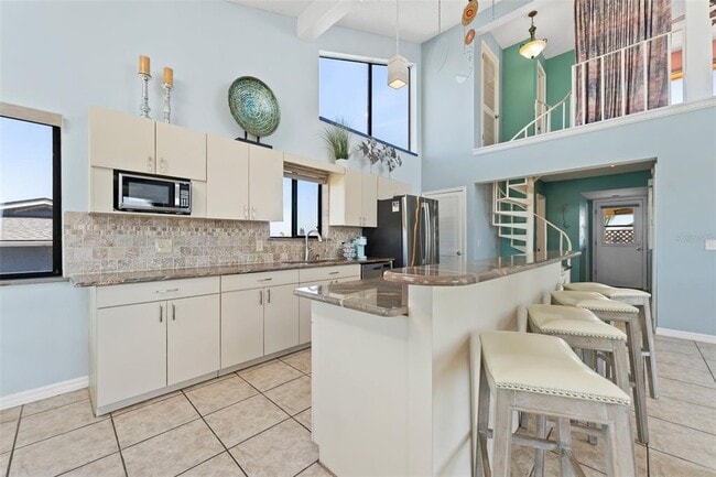 Building Photo - 13514 Garris Dr