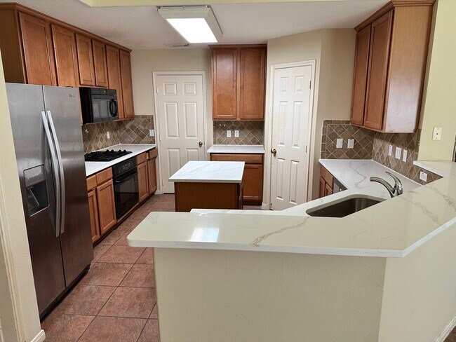 Building Photo - 2601 Easton Springs Ct