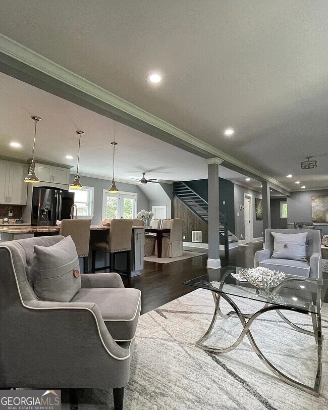 Building Photo - 1433 Merriman Ln NE