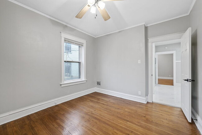 Building Photo - 1514-1518 McCausland Ave