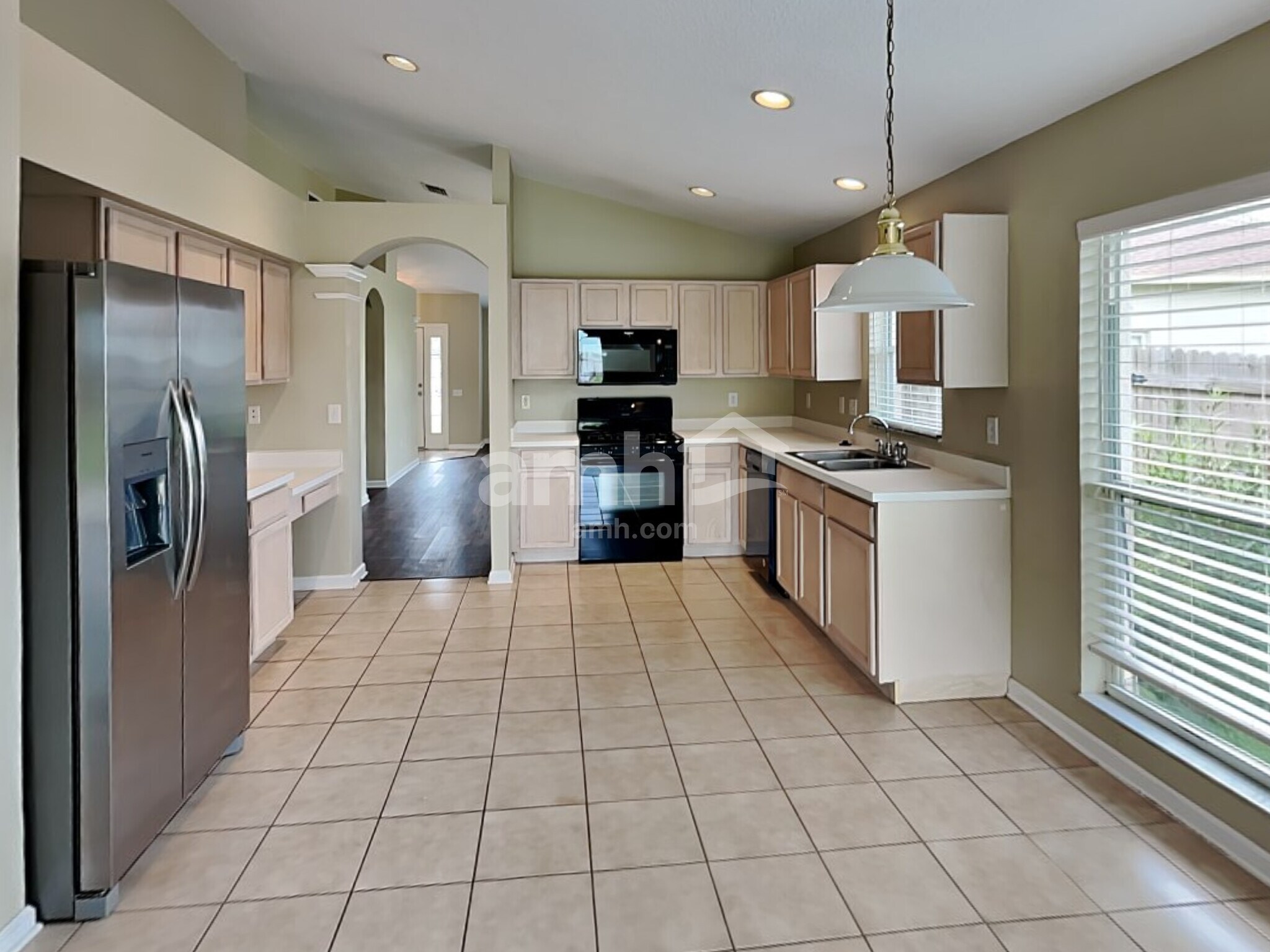 Building Photo - 30839 St Vincent Ct