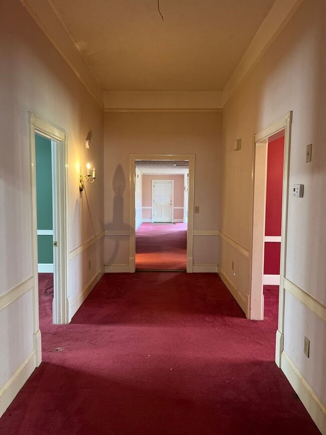 Building Photo - Open House Available 1/30/26 @5:30PM Until 6PM Charming 3-Bedroom Home with Multiple Fireplaces i...