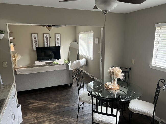 Building Photo - 17 North Dr