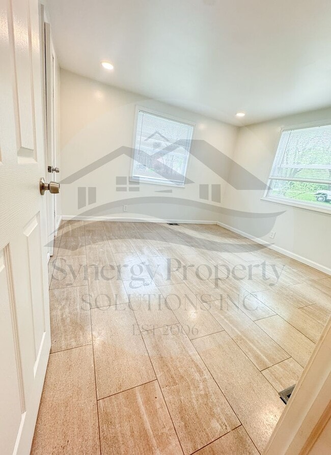 Building Photo - Lexington Ranch