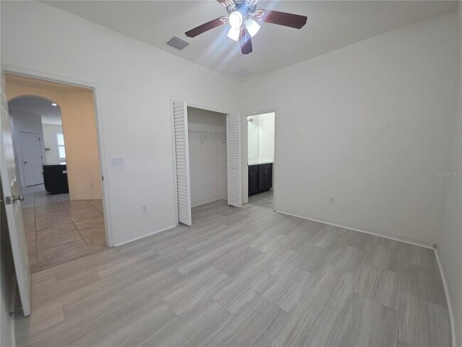 Building Photo - 17545 Buckingham Garden Dr