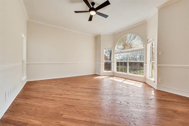 Building Photo - 608 Hawthorn Cir