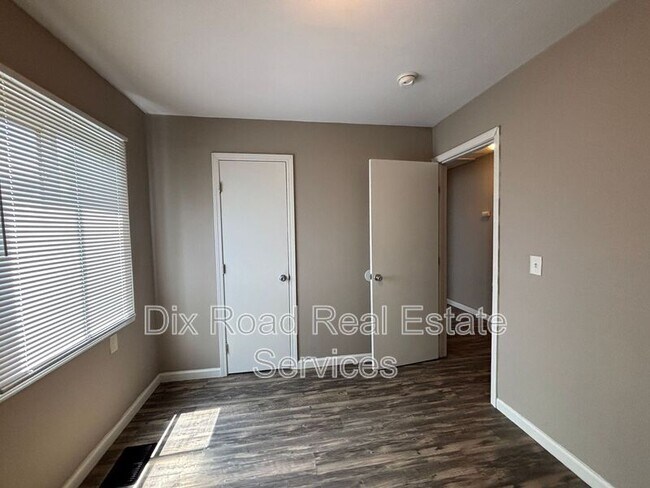 Building Photo - 3626 Runyon Ave