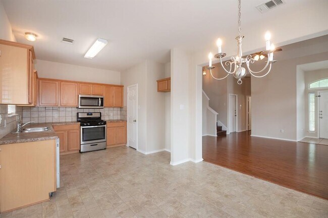 Building Photo - 516 Sweet Leaf Ln