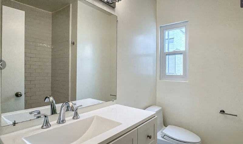 Building Photo - 1241 N Fairfax Ave