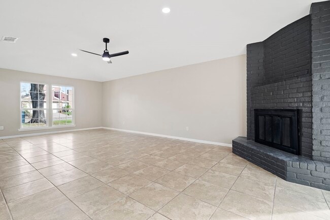 Building Photo - 11567 Willwood Dr