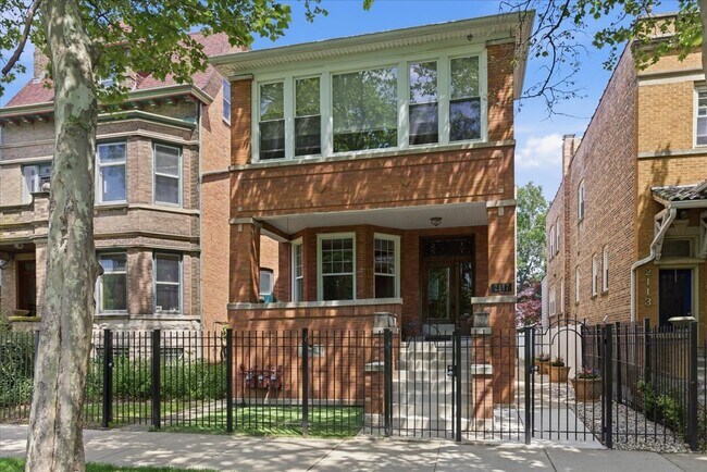 Building Photo - 2117 North humboldt-G