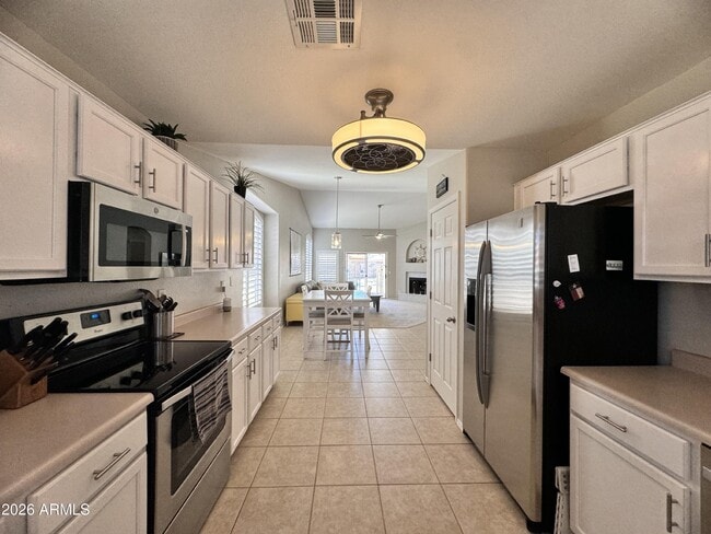 Building Photo - 1461 S Cholla Pl