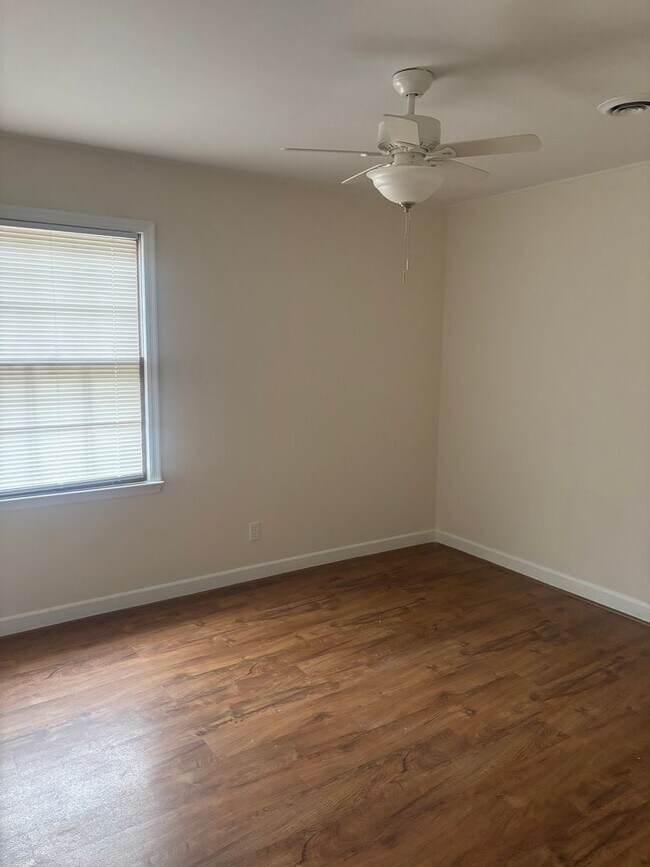 Building Photo - 4781 Worden Dr