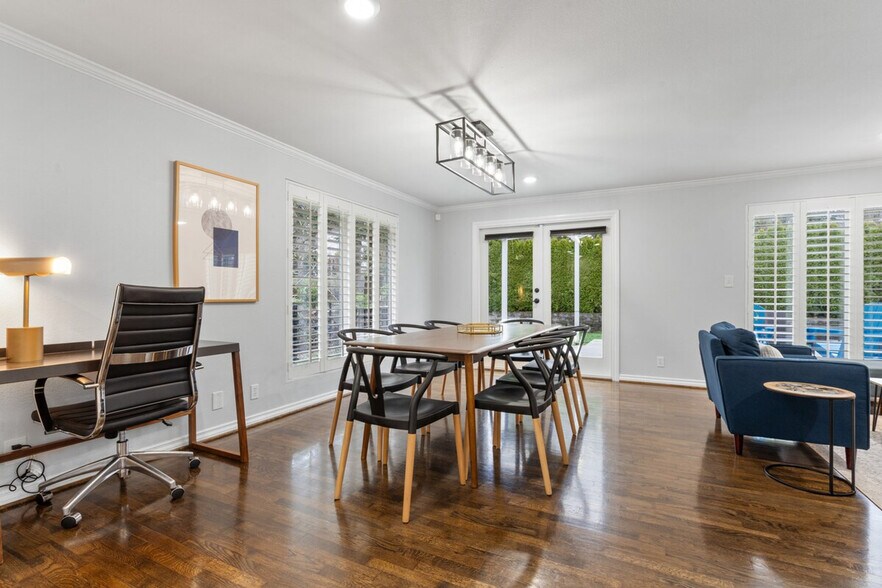 Building Photo - 14813 NE 15th Pl