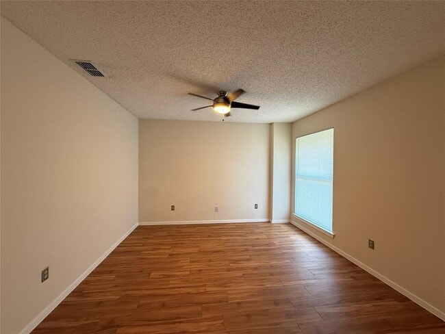 Building Photo - 4520 Depew Ave