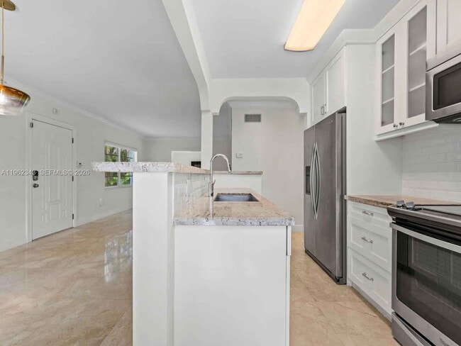 Building Photo - Southwest 47th Street, Miami, FL 33155 - 3 BR 1 BA single-family home