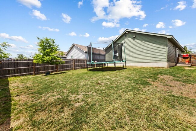 Building Photo - 3 Bedroom/2 Bath WaterWheel Subdivision